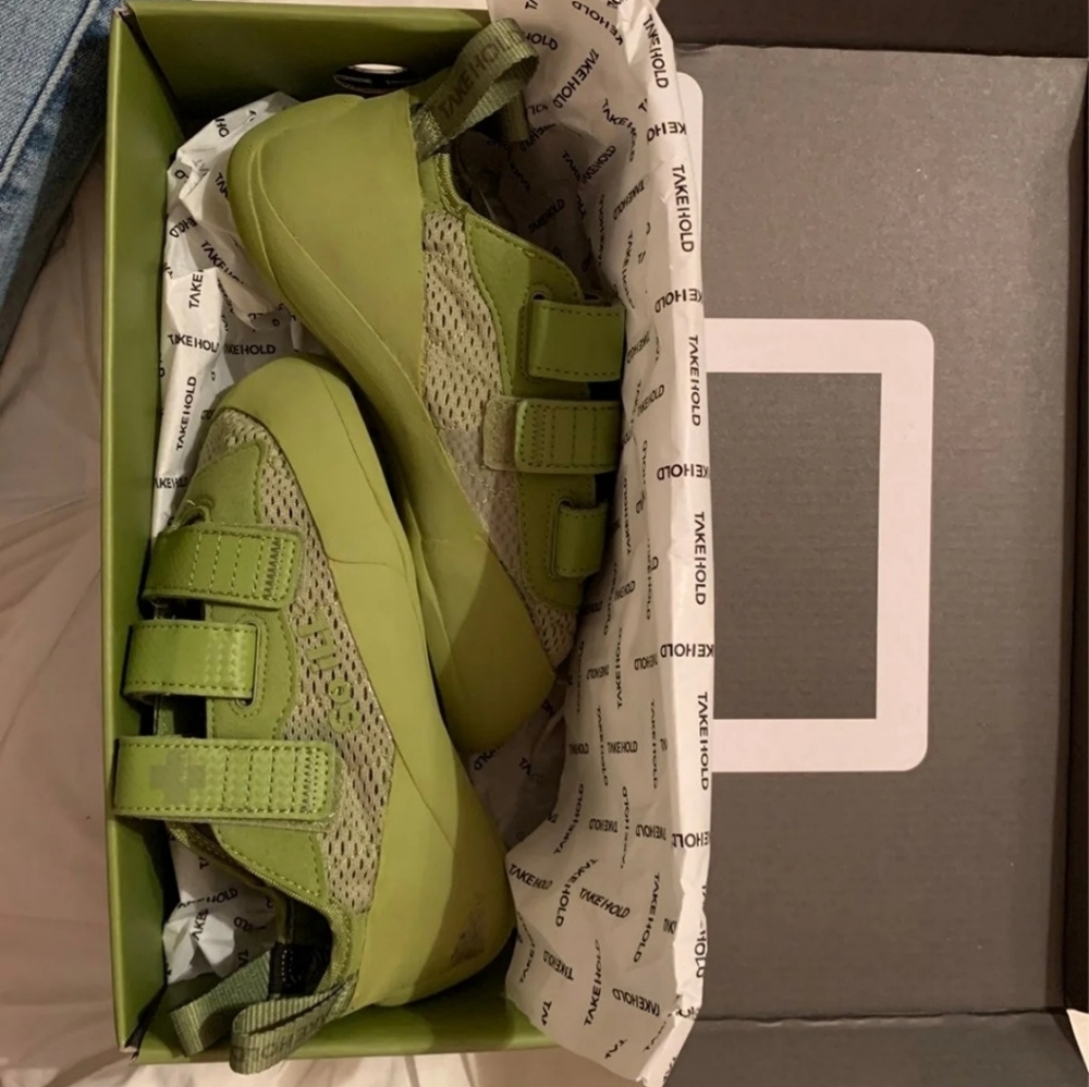 BNIB So iLL Climbing shoes
